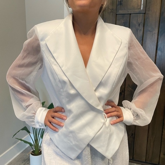 J.R. Nites by Caliendo Tops - J.R. Nites Petites By Caliendo Vintage White Satin Chiffon Blouse/ Blazer Sz 10
